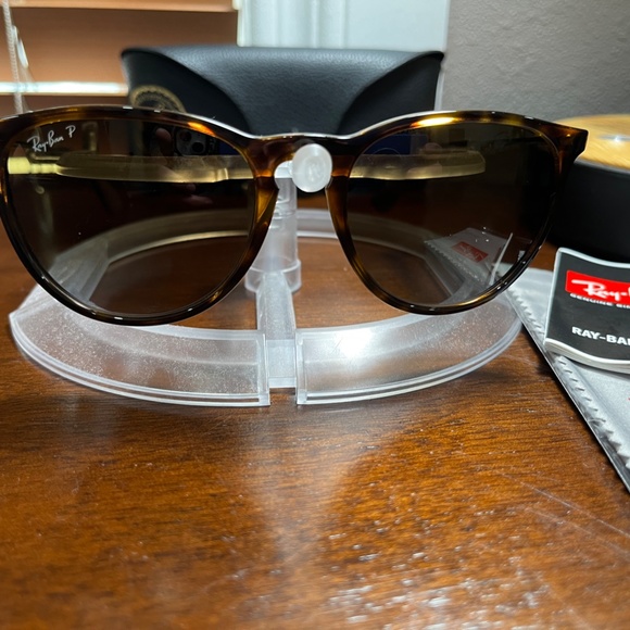 Ray-Ban Erika polarized sunglasses (RB4171). Polished light havana/brown - Picture 2 of 5